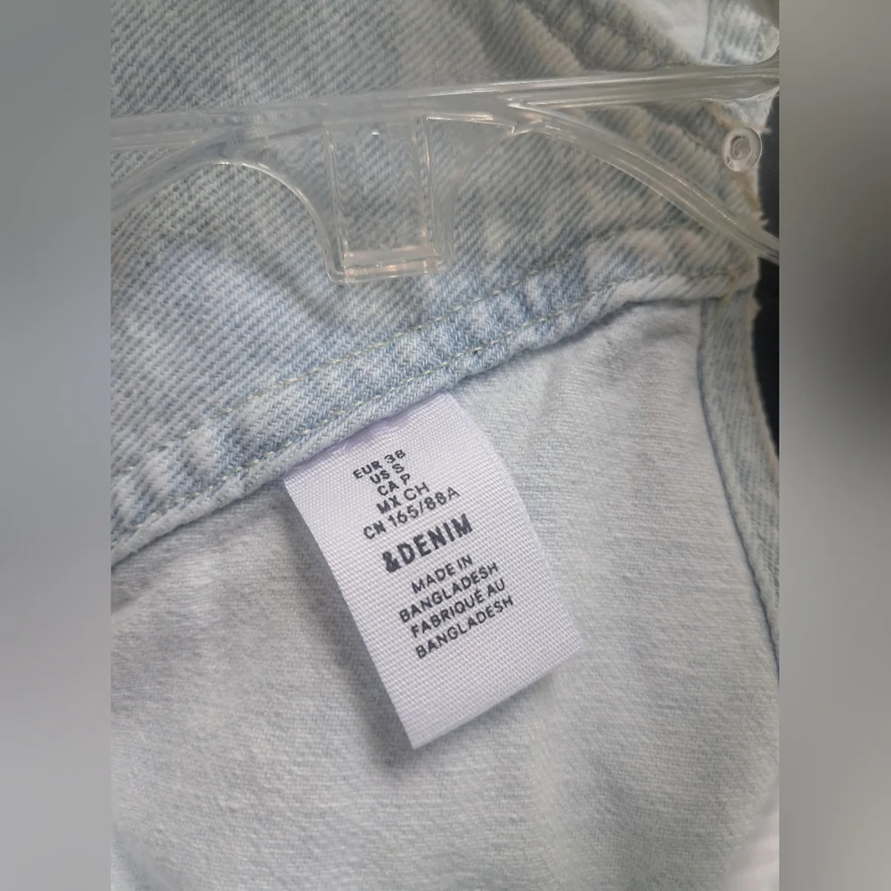 Light Wash Denim Short Overalls - Picture 8 of 8